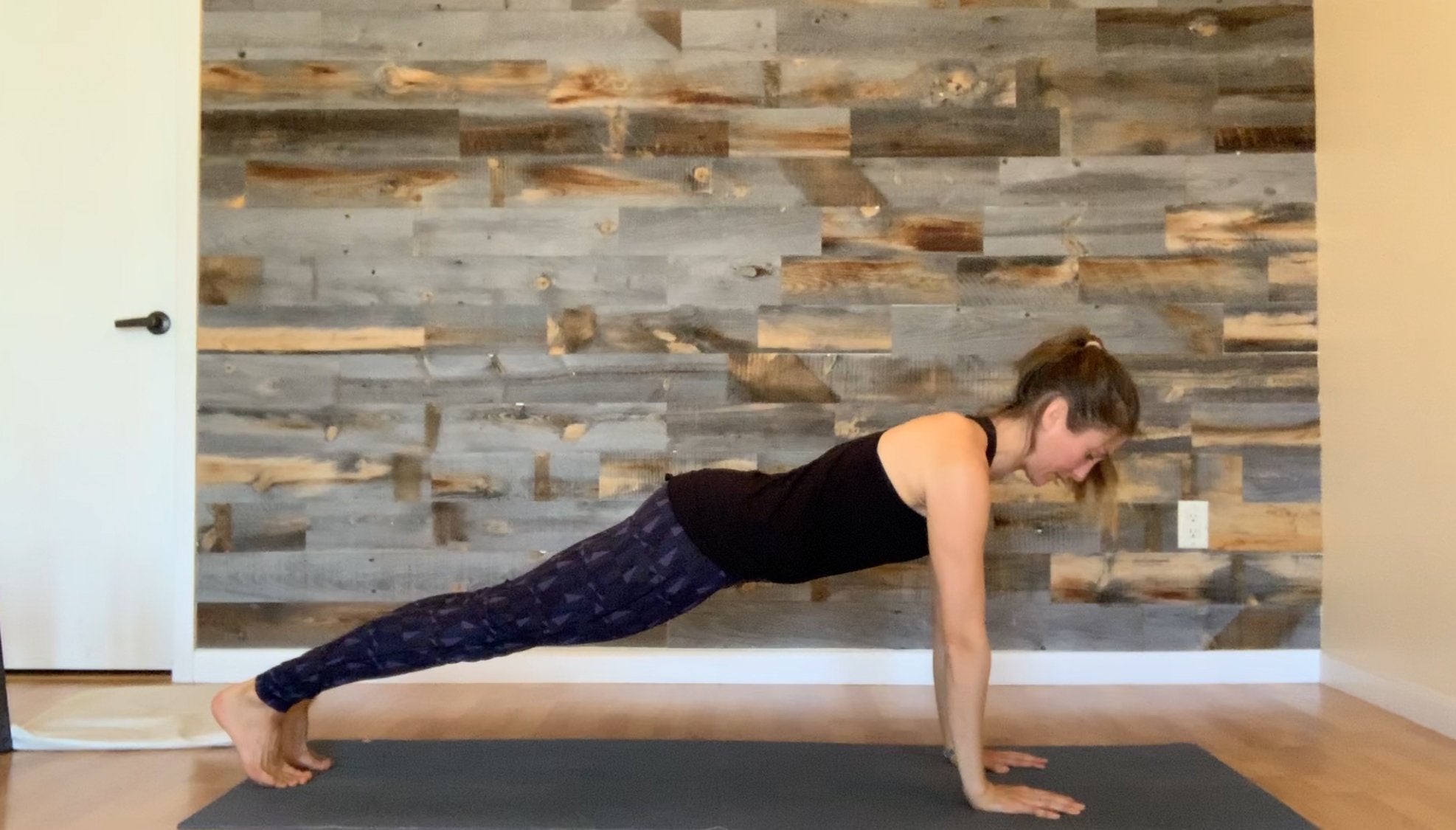 How to Align Your Spine? 4 Useful Tips to Do It Naturally